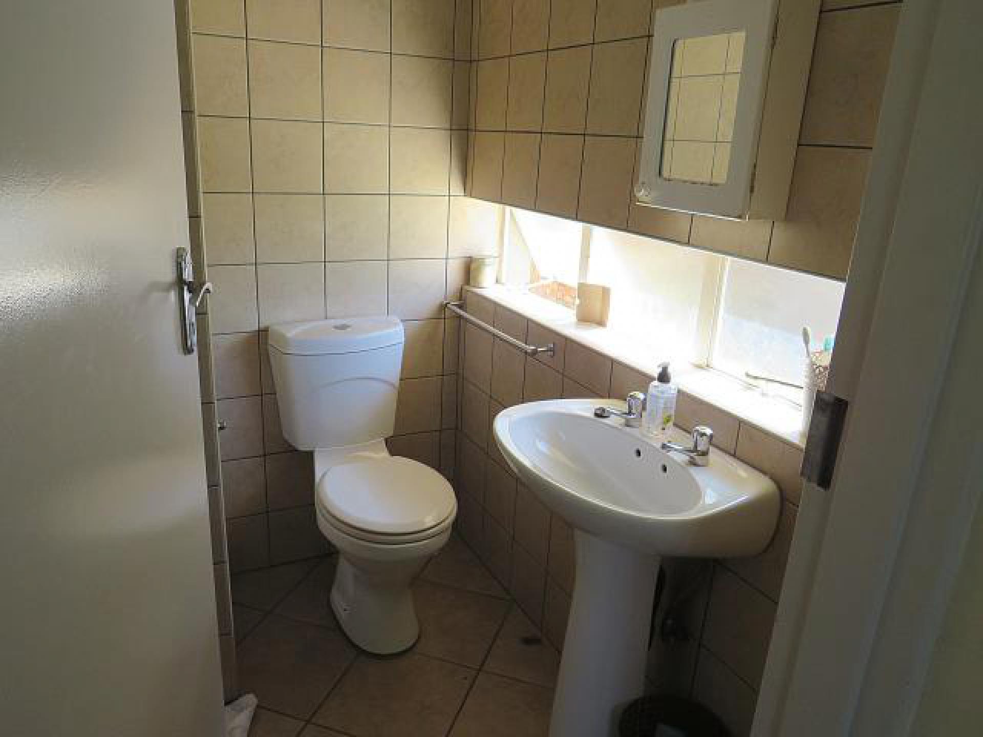 Main Bathroom of property in Lephalale (Ellisras)