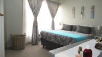 Main Bedroom - 15 square meters of property in Rangeview