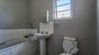 Bathroom 1 - 5 square meters of property in Eerste River