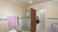 Bathroom 1 - 10 square meters of property in Vanderbijlpark