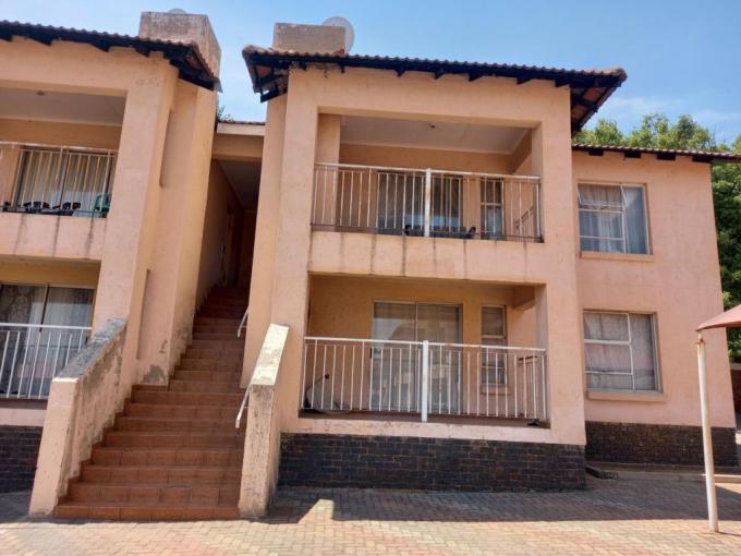 2 Bedroom Apartment for Sale For Sale in Rensburg - MR603461