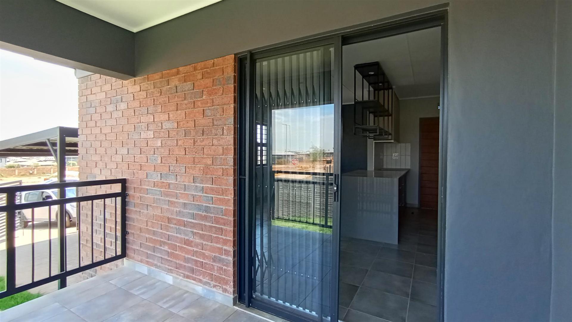 Patio of property in Lotus Gardens