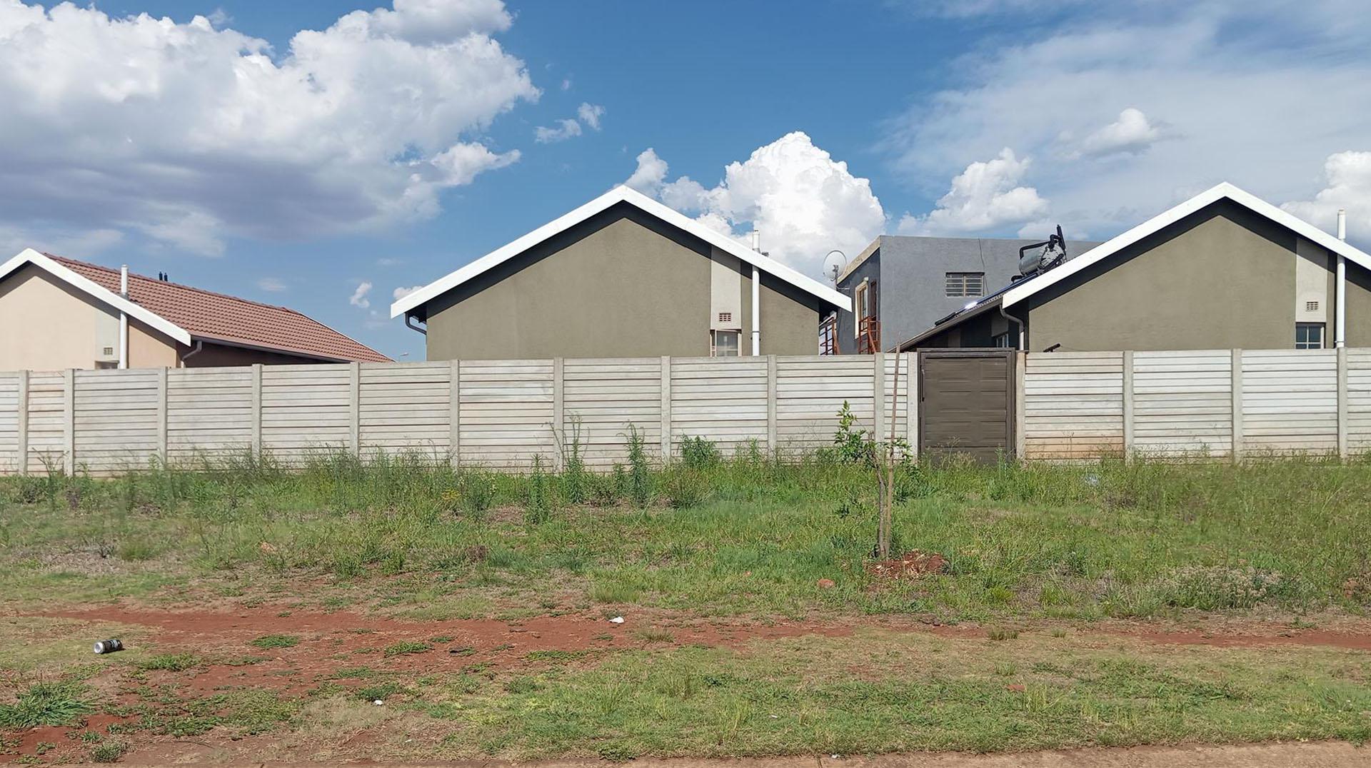 Front View of property in Sky City