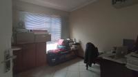 Bed Room 1 - 10 square meters of property in Clayville