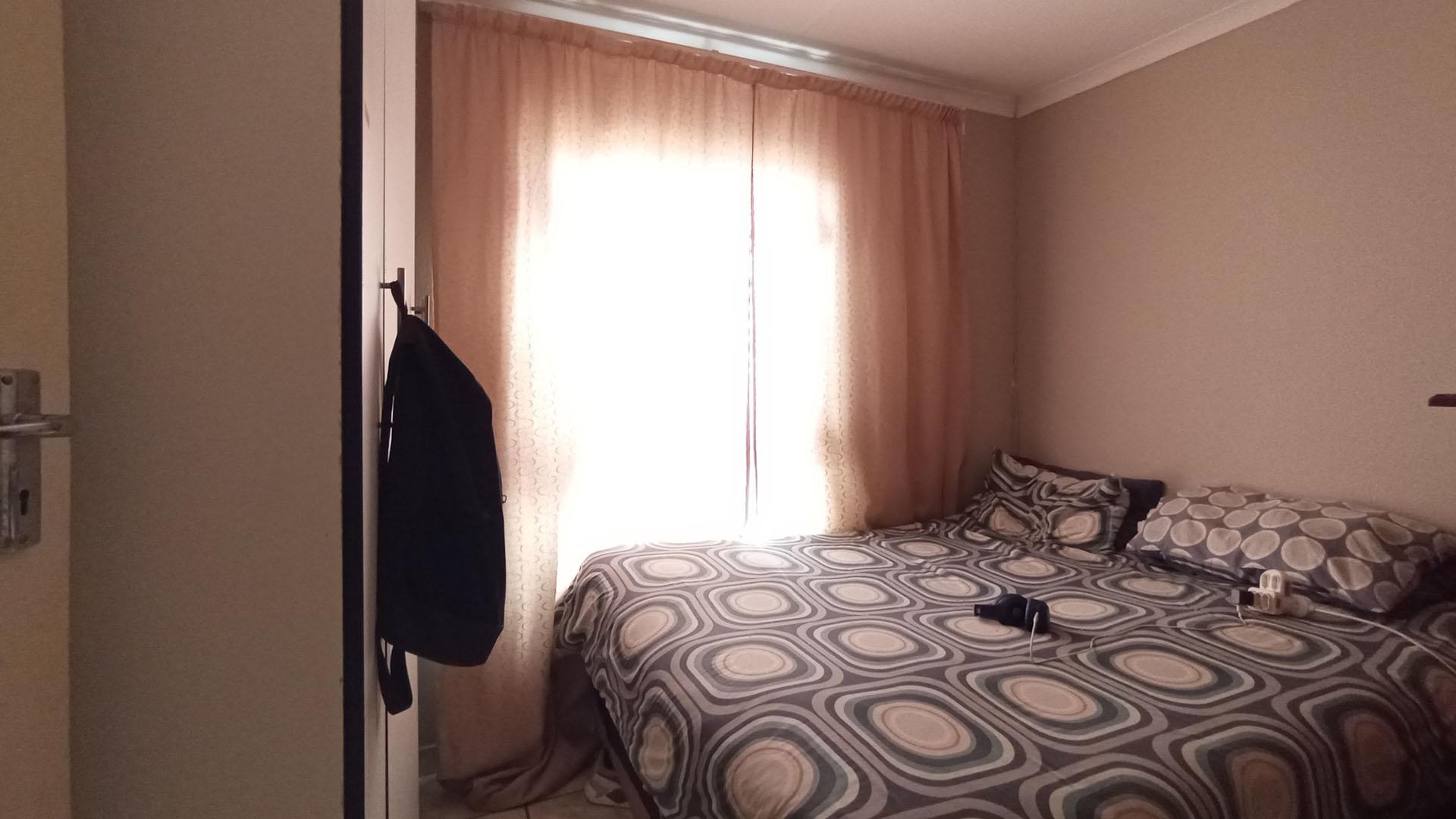 Bed Room 2 - 8 square meters of property in Mamelodi