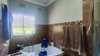 Bathroom 1 - 8 square meters of property in Symhurst