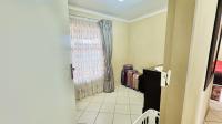 Bed Room 2 - 9 square meters of property in Rosslyn