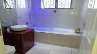 Bathroom 1 of property in Memorial Park 