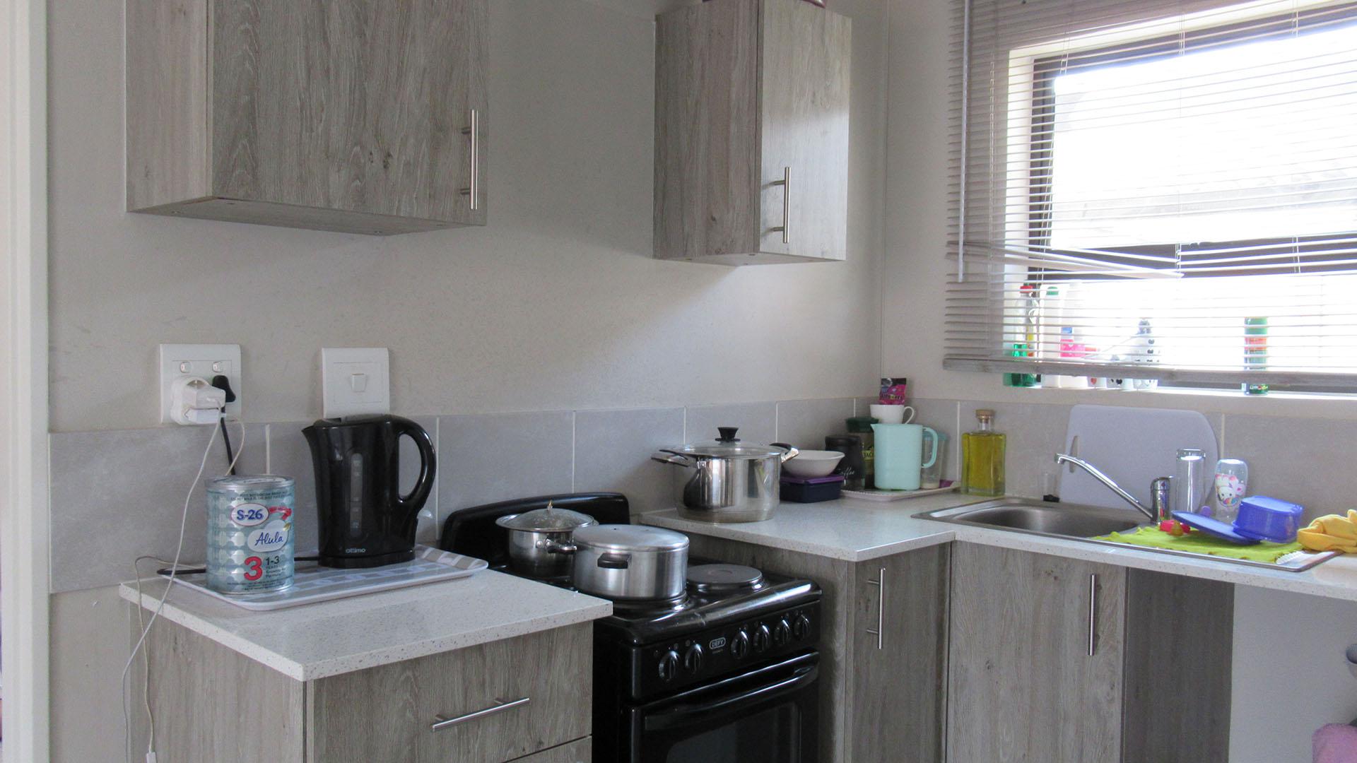 Kitchen - 7 square meters of property in Dawn Park
