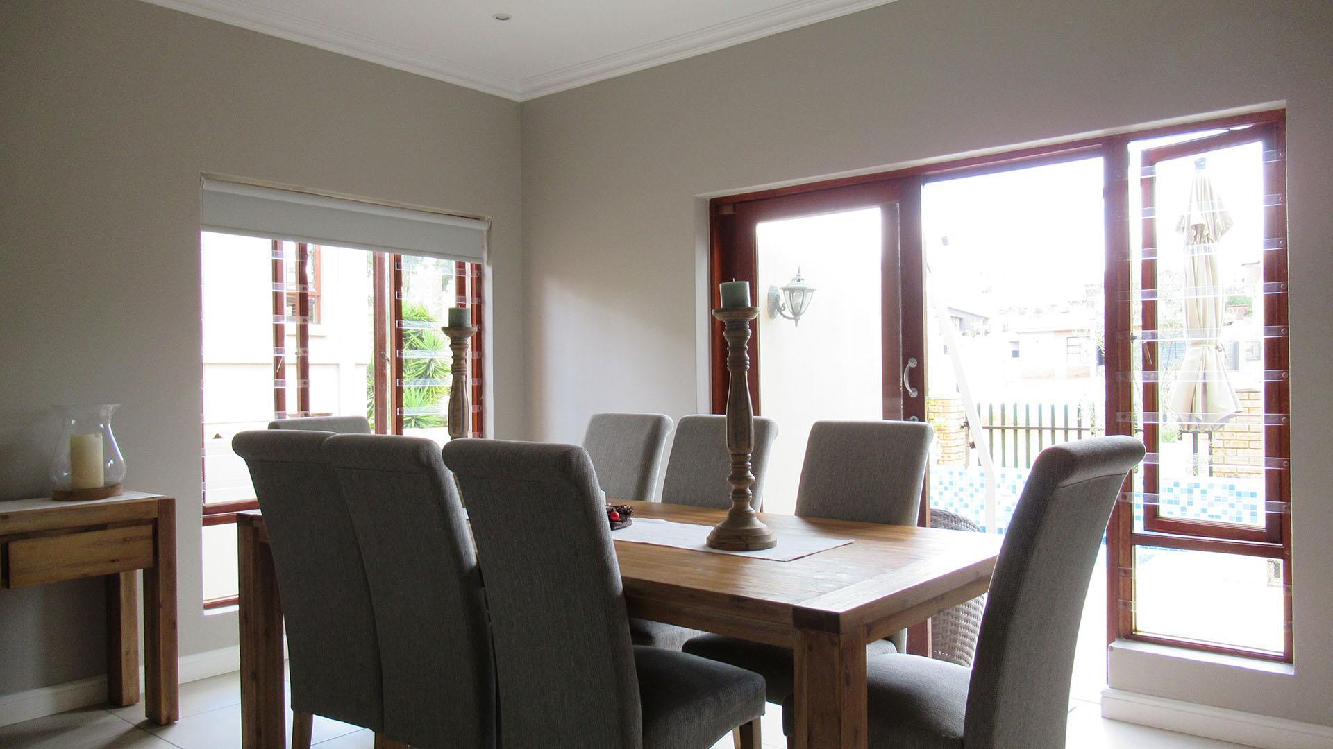 Dining Room - 21 square meters of property in Chancliff Ridge