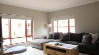 Lounges - 17 square meters of property in Chancliff Ridge