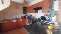 Kitchen - 8 square meters of property in Erand Gardens