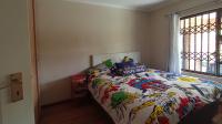 Bed Room 2 - 11 square meters of property in Honeydew Manor