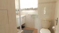 Main Bathroom - 4 square meters of property in New Germany 