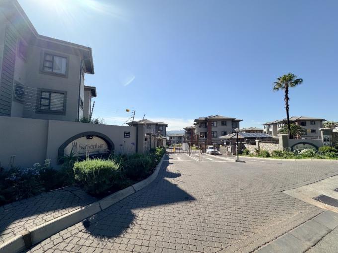 2 Bedroom Apartment for Sale For Sale in Victory Park - MR604256