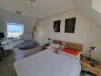  of property in Bloubergstrand