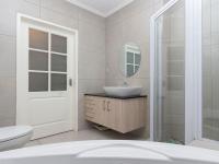  of property in Willow Park Manor