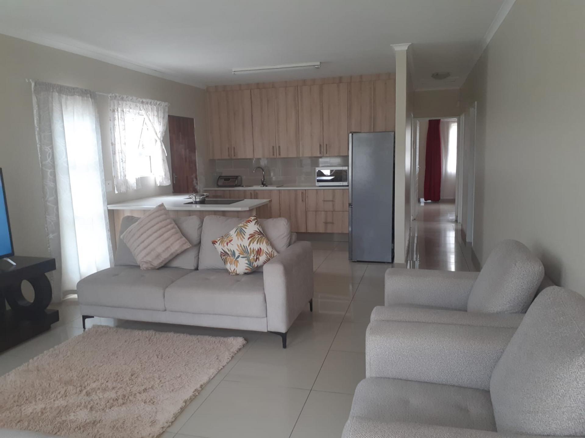 Lounges of property in Port Elizabeth Central
