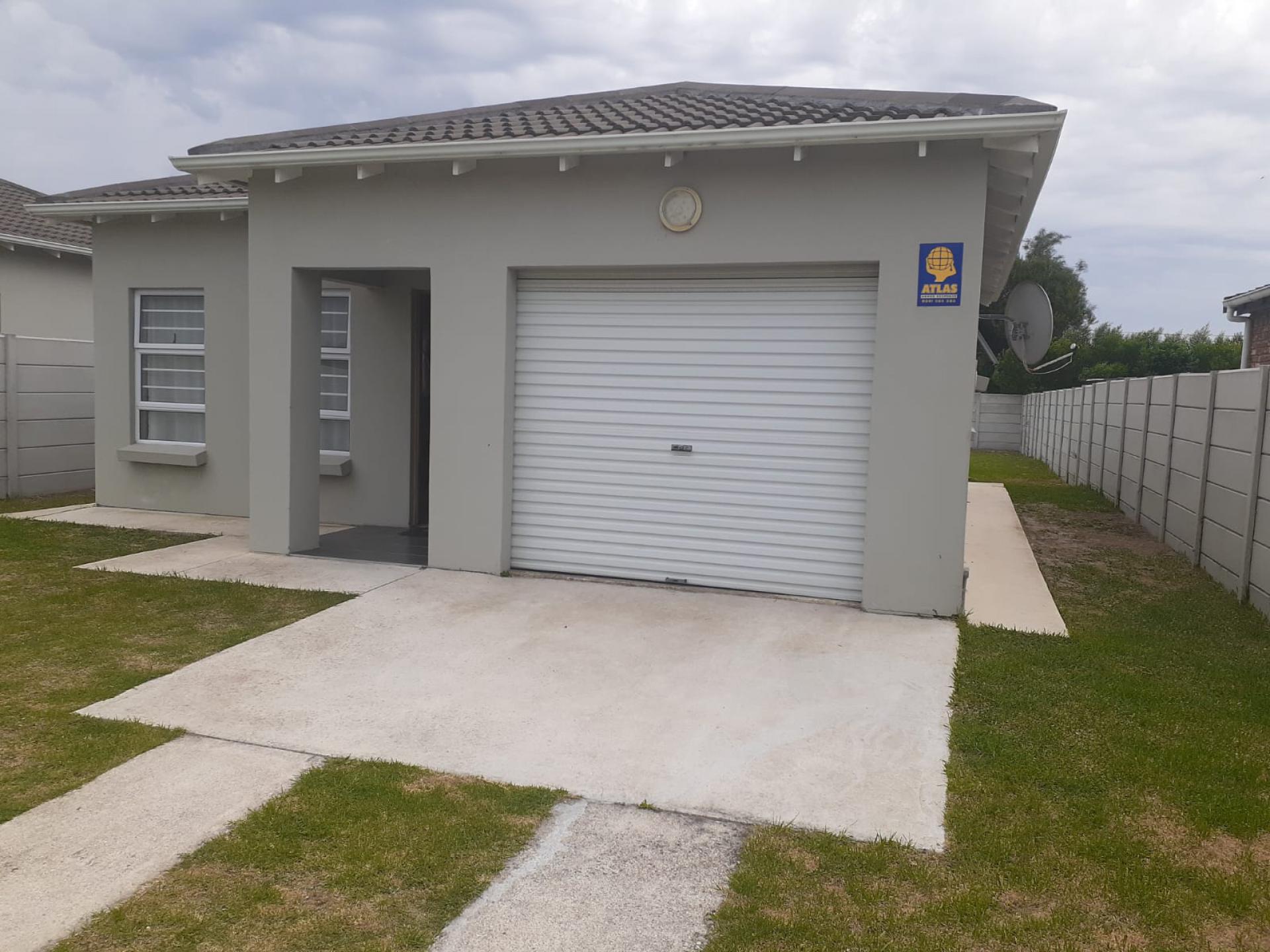 Front View of property in Port Elizabeth Central