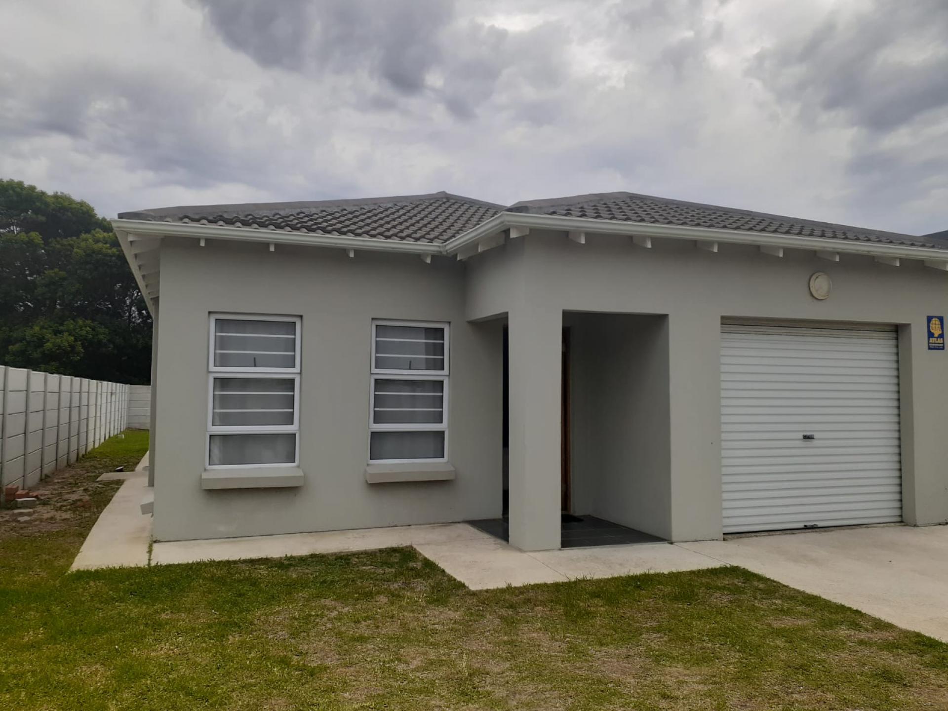 Front View of property in Port Elizabeth Central