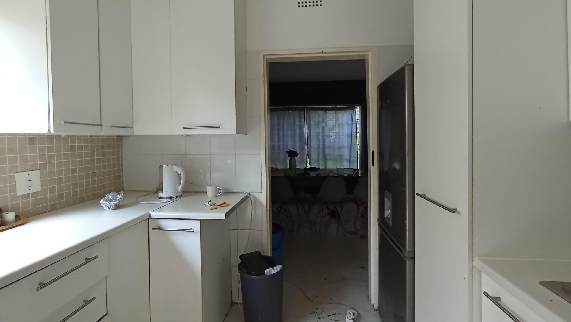 Kitchen - 10 square meters of property in Greymont