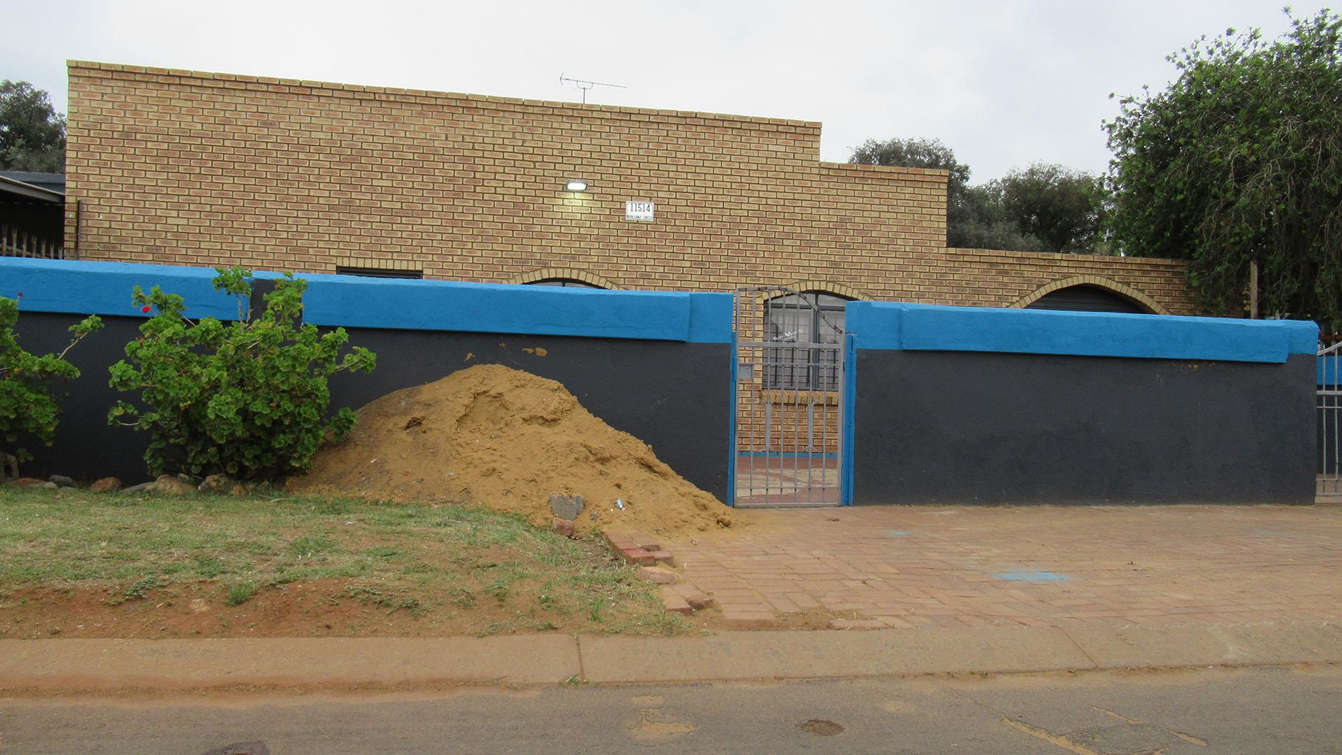 Front View of property in Lenasia