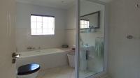 Main Bathroom - 7 square meters of property in Maroeladal