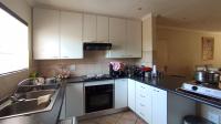 Kitchen - 15 square meters of property in Maroeladal