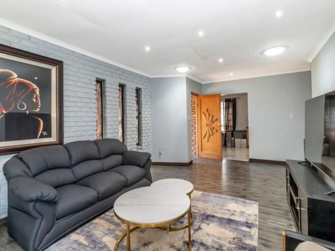 Houses For Sale in Radiokop - MyRoof.co.za