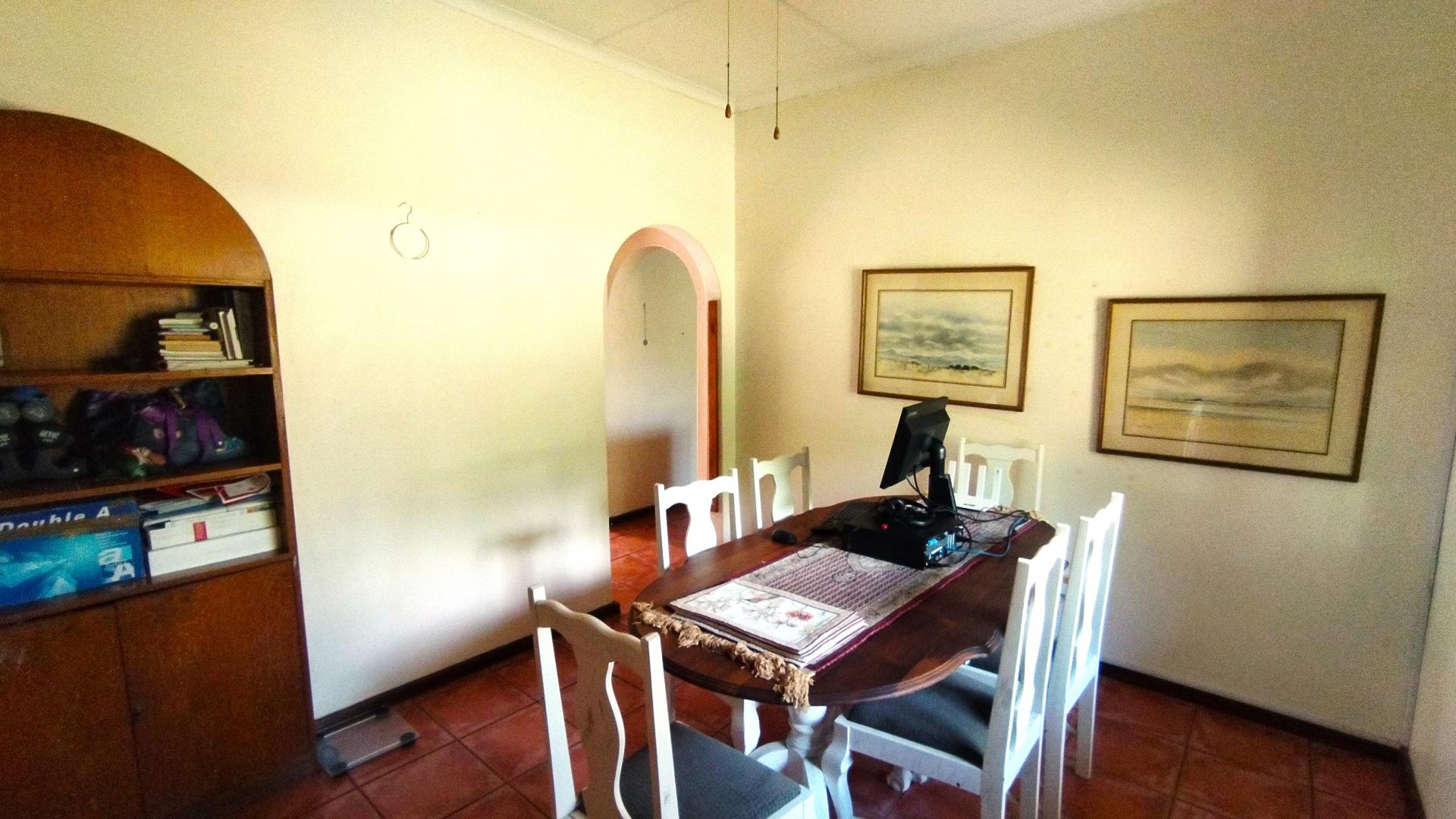 Dining Room - 14 square meters of property in Pelham