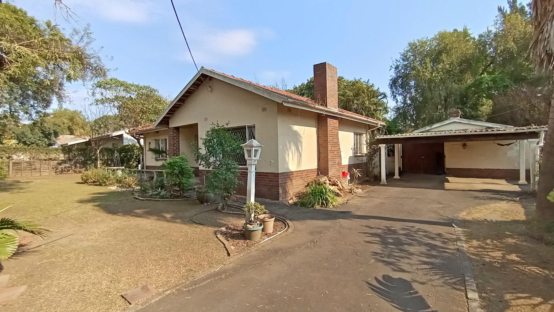 Front View of property in Pelham