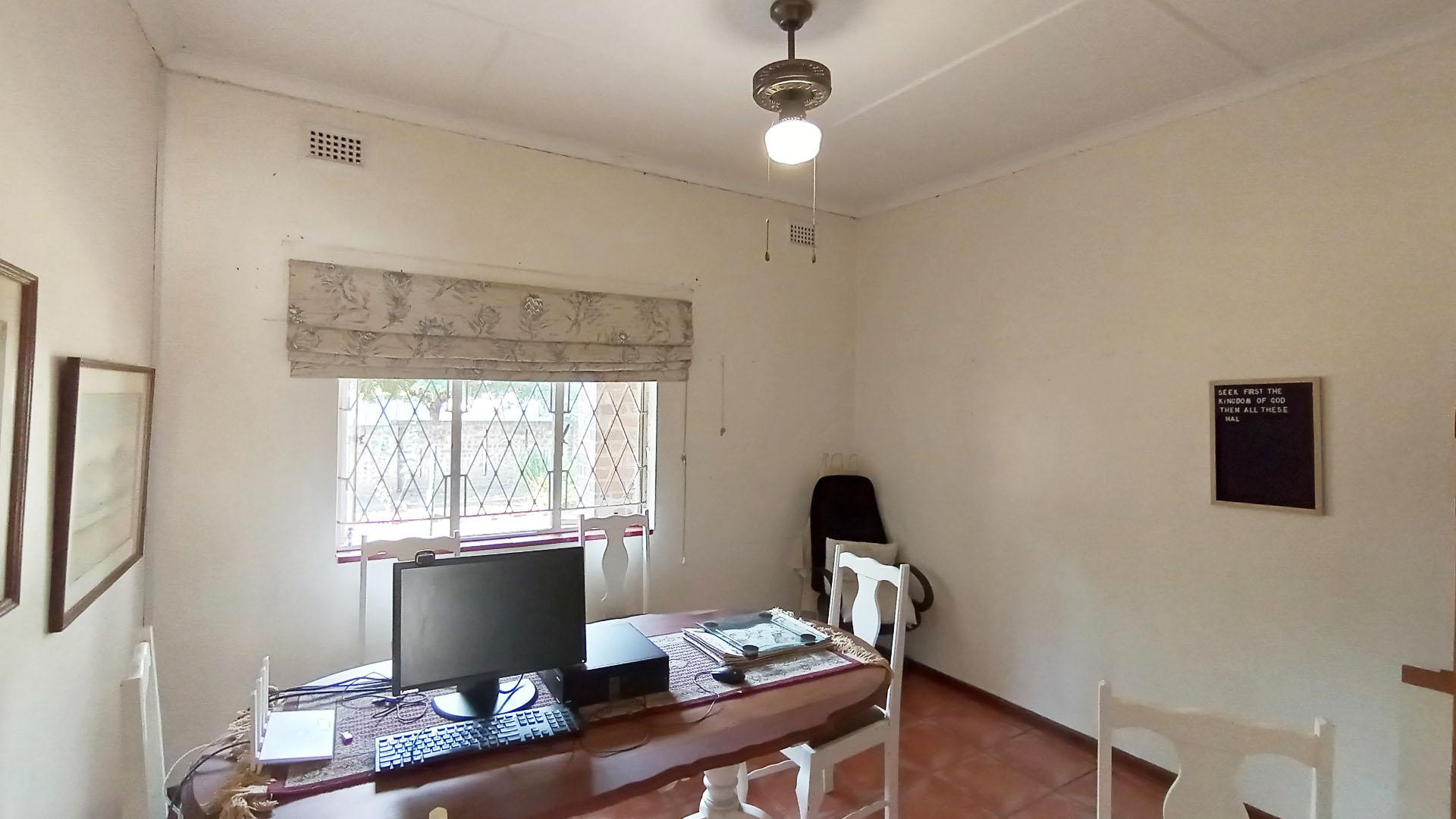 Dining Room - 14 square meters of property in Pelham