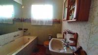 Bathroom 2 of property in Pelham