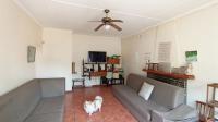 Lounges - 31 square meters of property in Pelham