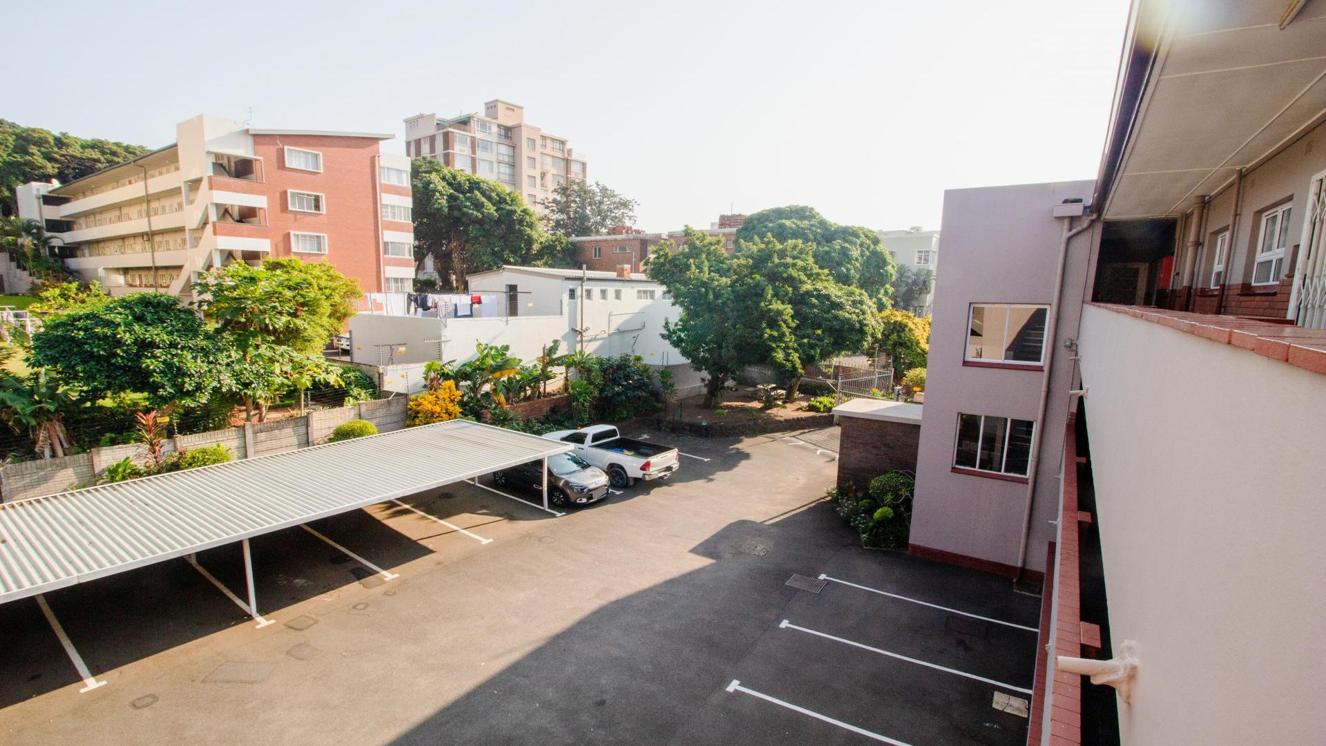 Carport  of property in Bulwer (Dbn)