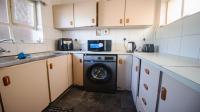 Kitchen - 8 square meters of property in Bulwer (Dbn)
