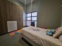 Bed Room 2 of property in Bloemfontein