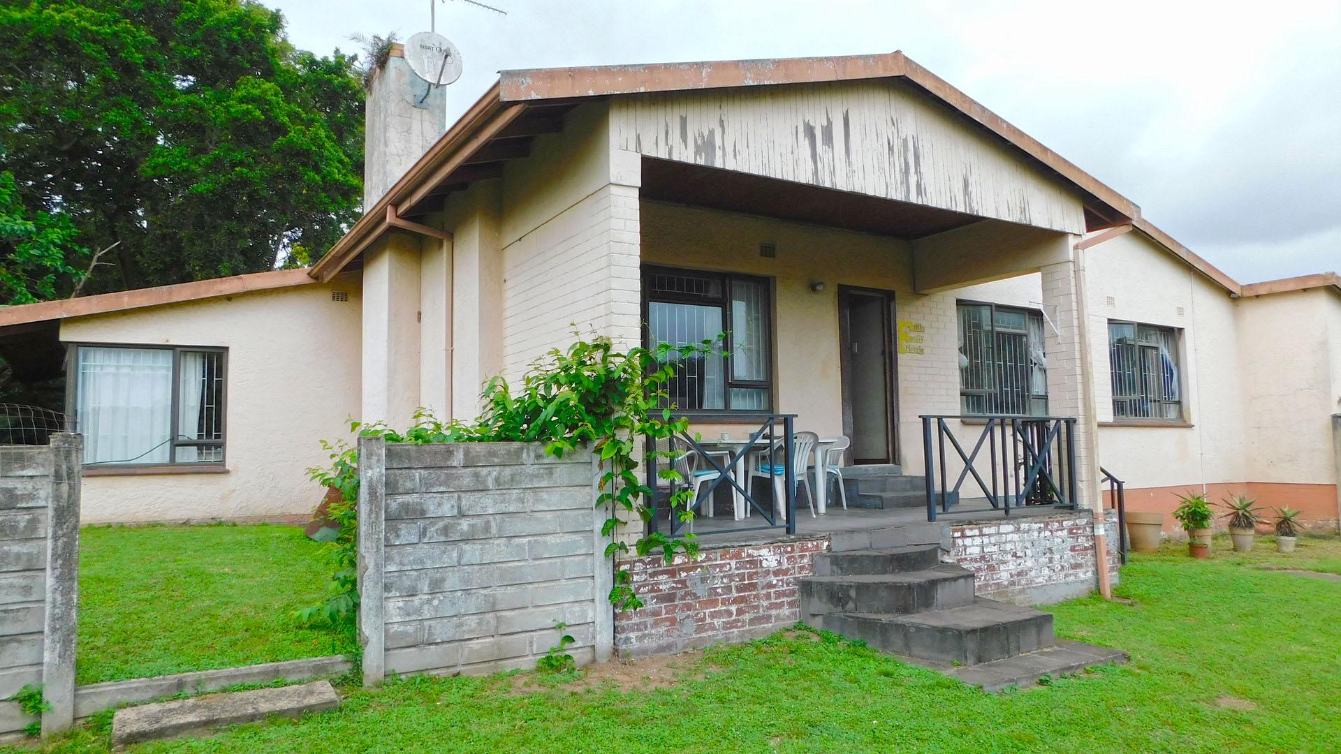 Front View of property in Farningham Ridge