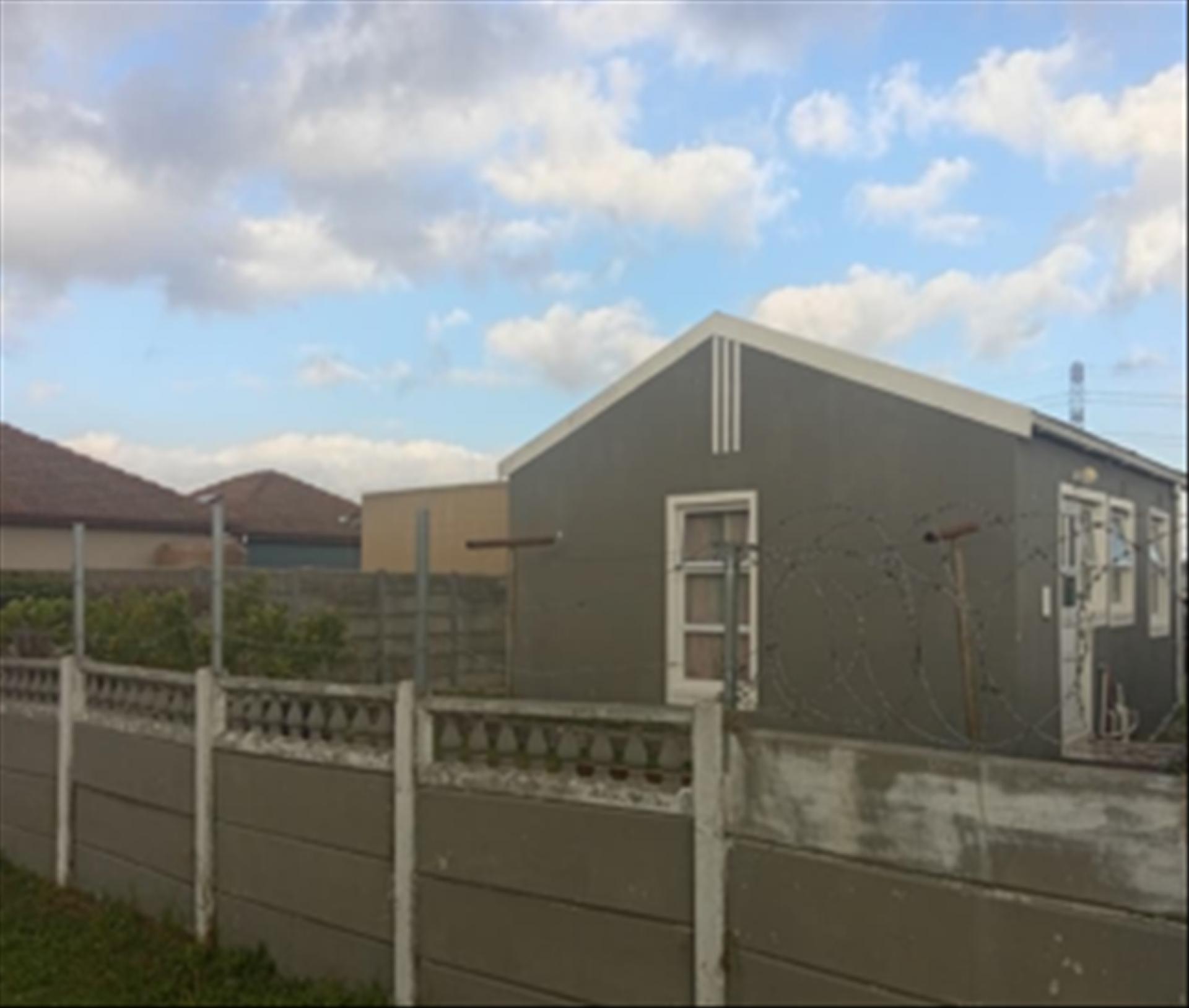 Front View of property in Eerste River
