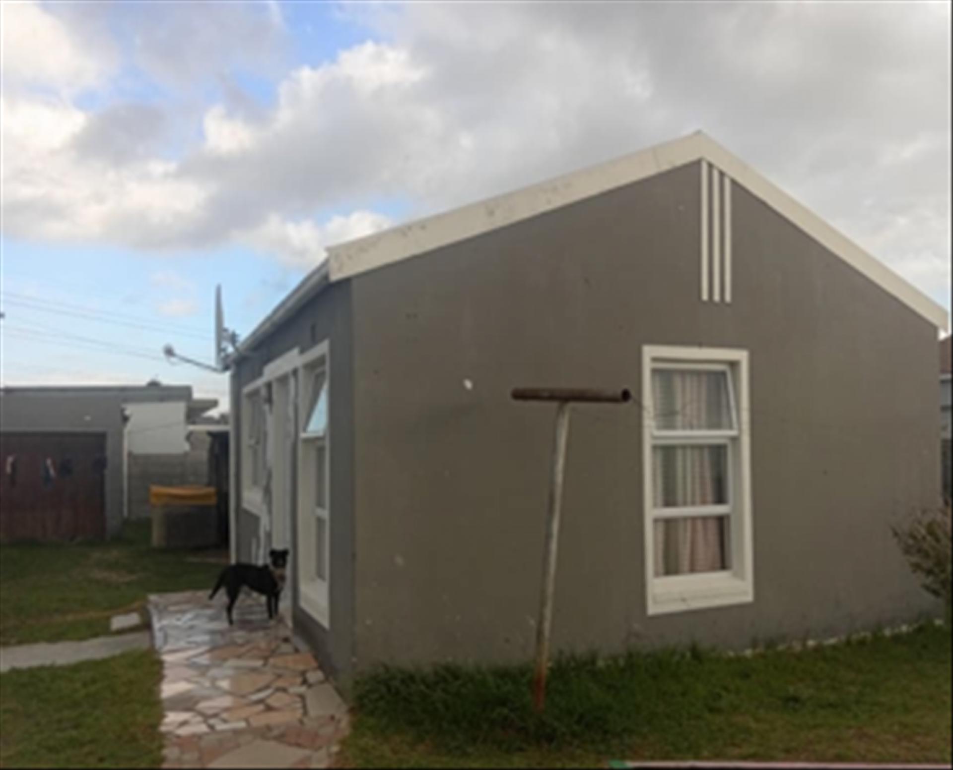 Front View of property in Eerste River