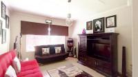 TV Room - 13 square meters of property in Dorandia