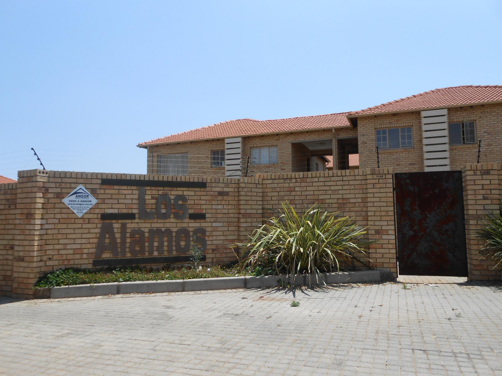 Front View of property in Vanderbijlpark