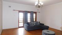 Lounges - 39 square meters of property in Athlone Park