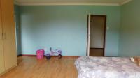 Bed Room 5+ - 50 square meters of property in Athlone Park