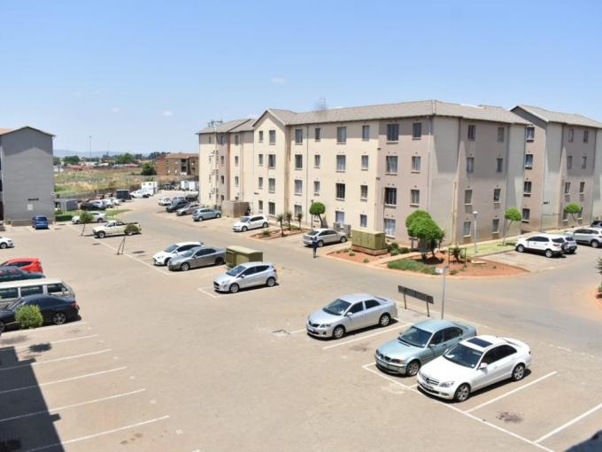 2 Bedroom Apartment for Sale For Sale in Jabulani - MR605325