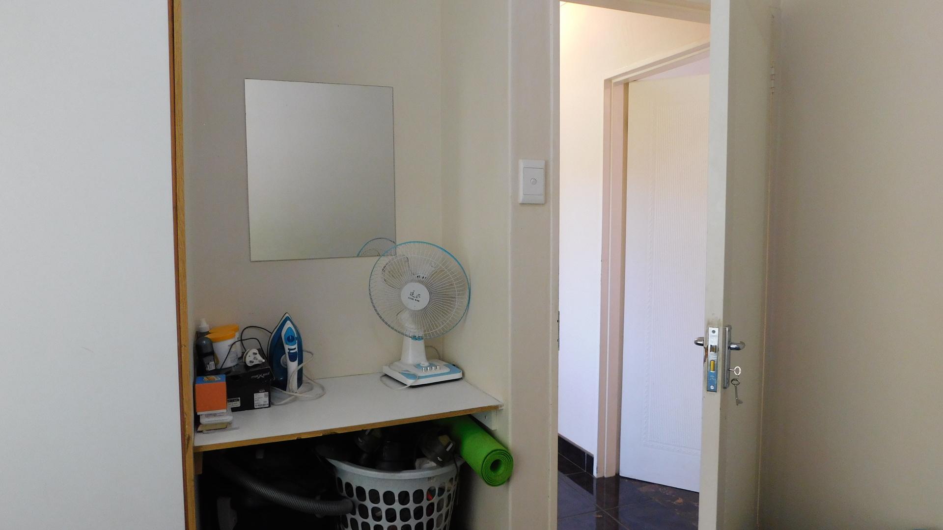 Bed Room 1 - 10 square meters of property in Lincoln Meade