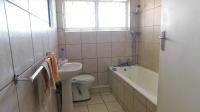 Bathroom 1 - 6 square meters of property in Scottsville PMB