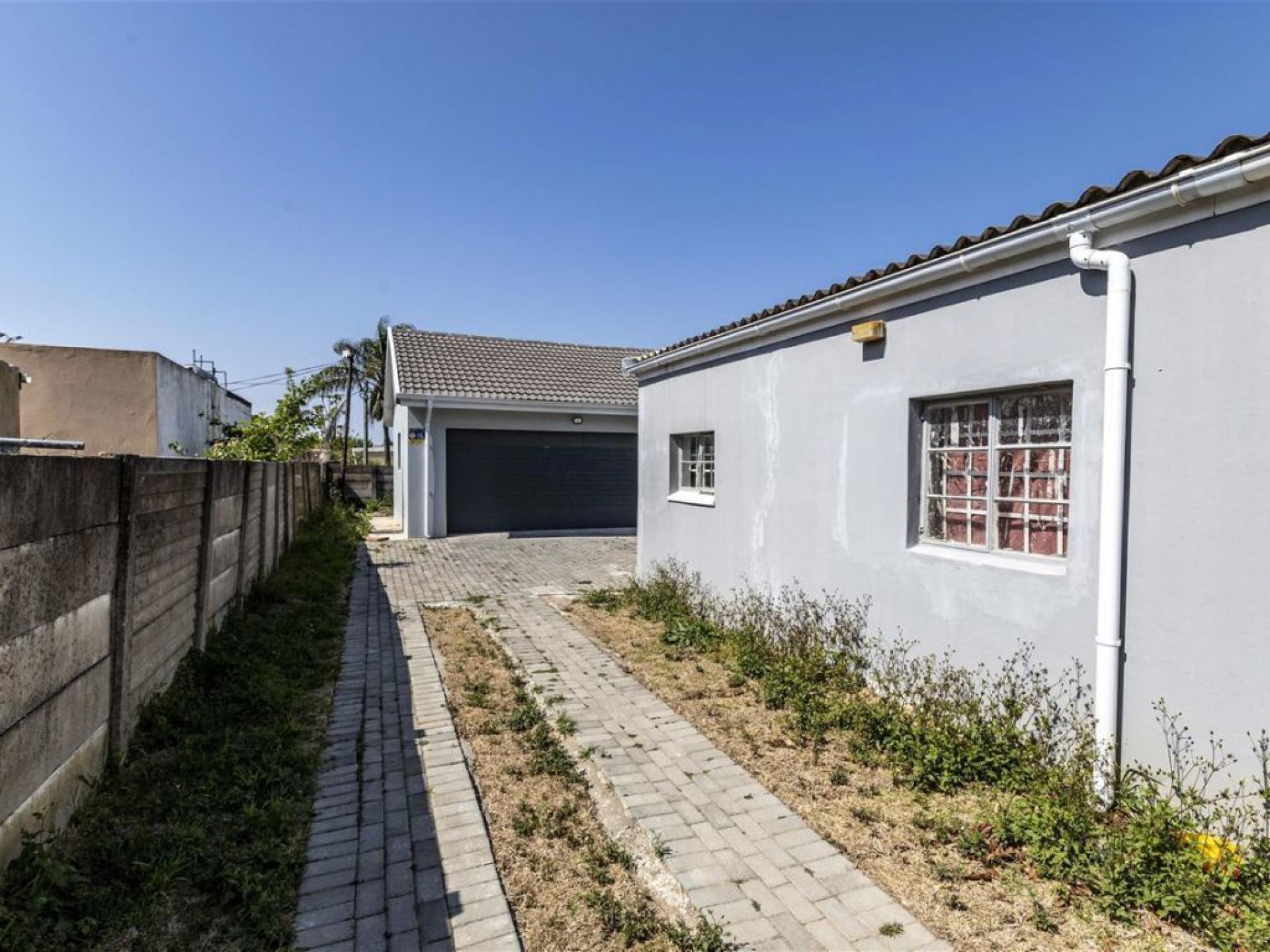 4 Bedroom Cluster for Sale For Sale in Saxilby MR605645