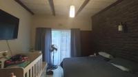 Main Bedroom - 21 square meters of property in Dalpark