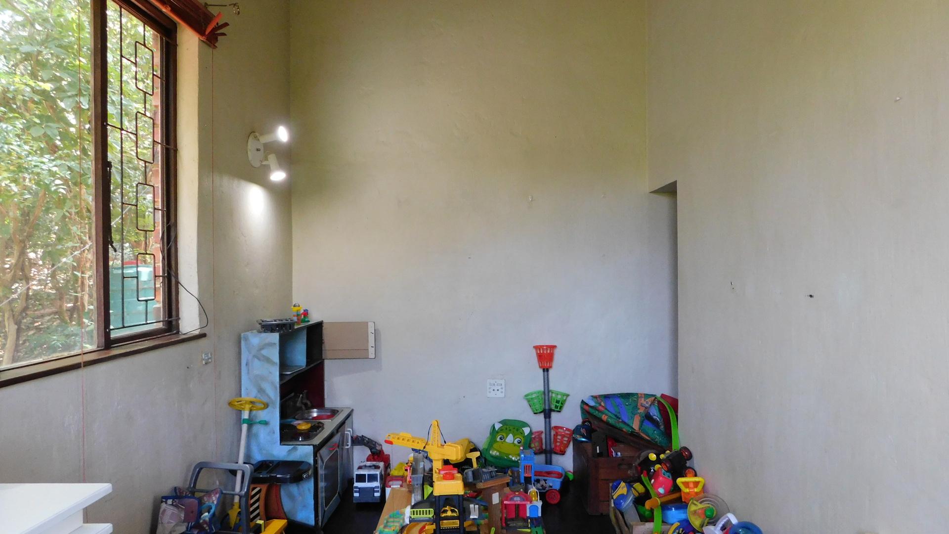 Rooms - 15 square meters of property in Kingsburgh